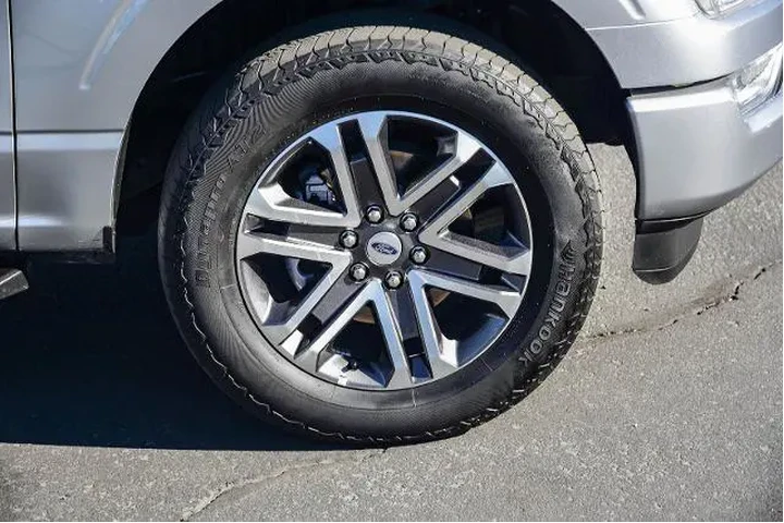 $38995 : Ford F-150 2022 4x4 XL 4dr S image 9