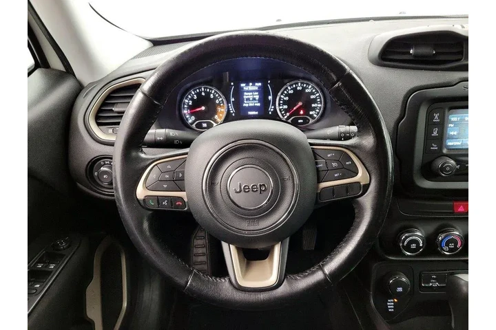 $13998 : Jeep Renegade 2017 4x4 Latit image 10