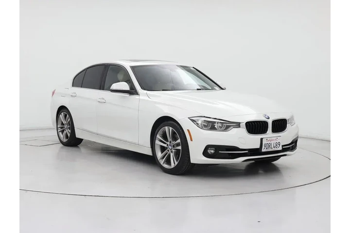 $18998 : BMW 3 Series 2018 330i 4dr S image 1