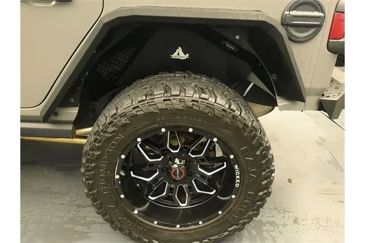 $34936 : Jeep Wrangler Unlimited 2021 image 9