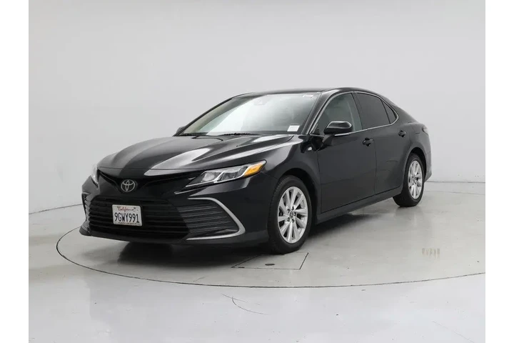 $24998 : Toyota Camry 2023 AWD LE 4dr image 4