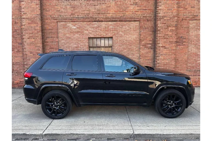 $13999 : 2018 Grand Cherokee Altitude image 8