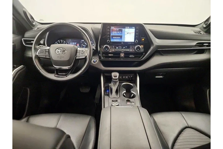 $33998 : Toyota Highlander 2021 AWD X image 9