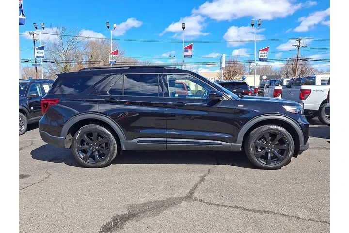 $31995 : Ford Explorer 2022 AWD ST-Li image 8