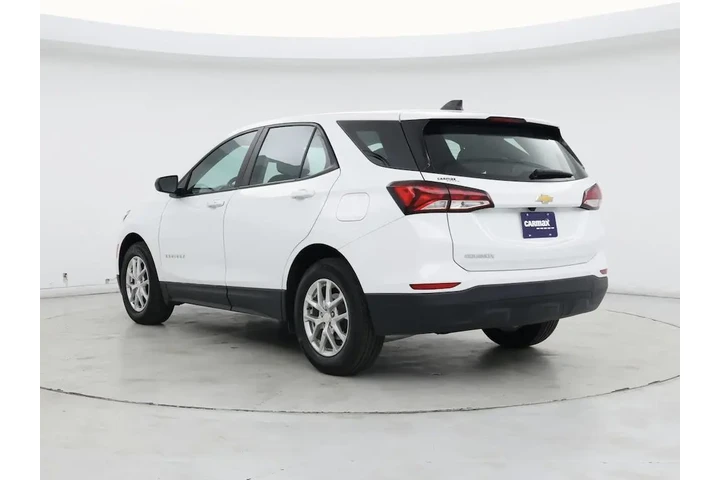 $19998 : Chevrolet Equinox 2022 LS 4d image 2