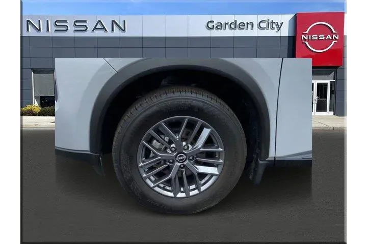 $20487 : Nissan Rogue 2025 AWD S 4dr image 1