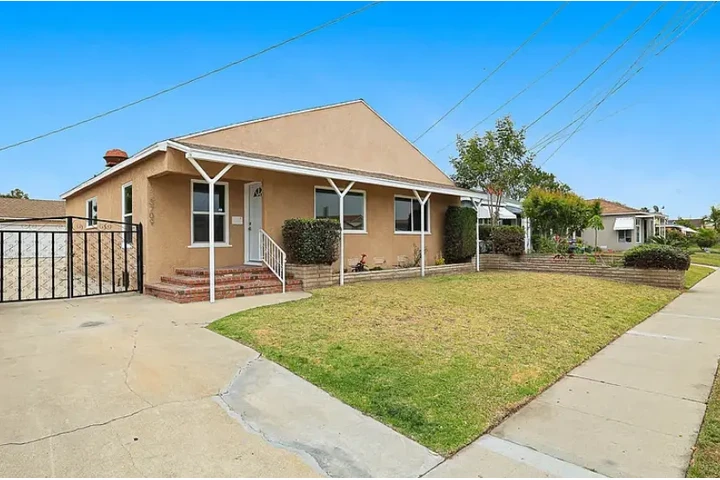 $2850 : Lovely home 4 rent image 1