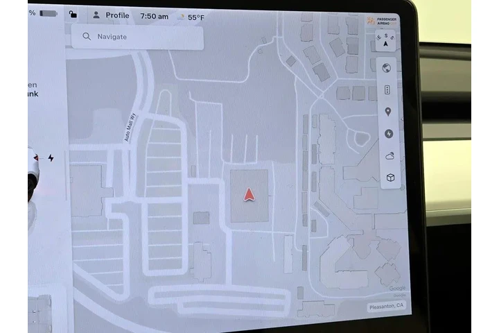 $37998 : Tesla Model Y 2024 AWD Long image 5