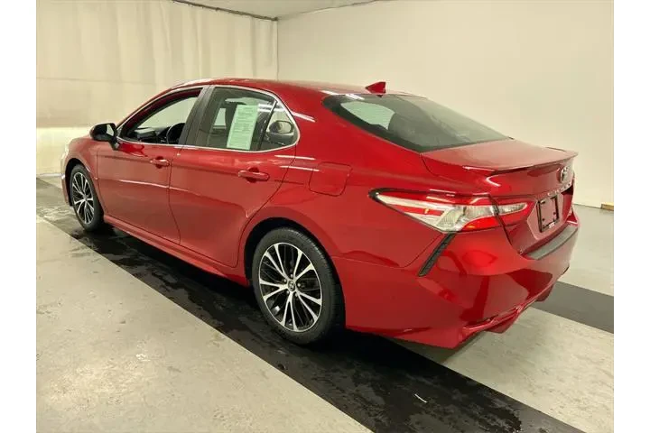 $21000 : Toyota Camry 2020 SE 4dr Sed image 7