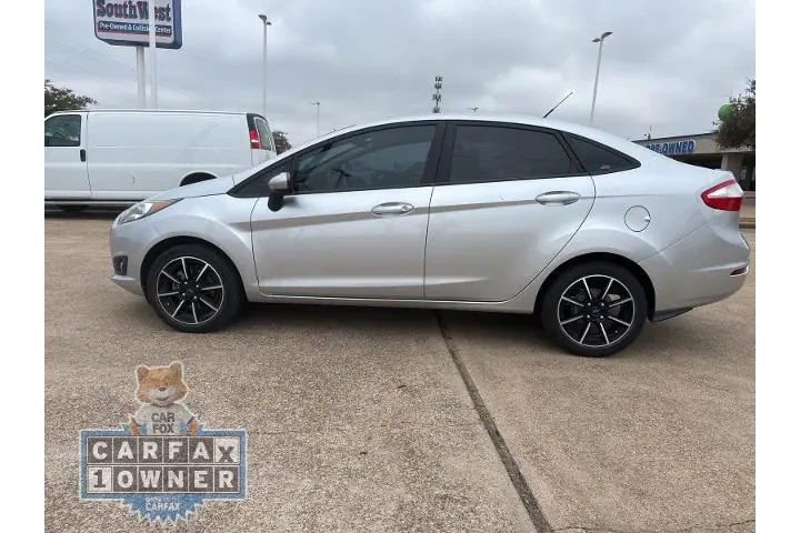 $7688 : Ford Fiesta 2018 SE 4dr Seda image 4