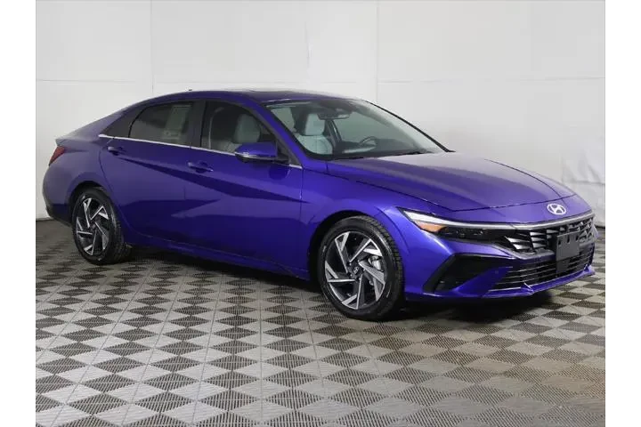 $20983 : Hyundai ELANTRA 2024 Limited image 2