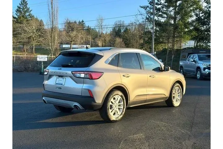 $15995 : Ford Escape 2020 SE 4dr SUV image 4