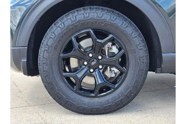 $35695 : Ford Explorer 2023 AWD Timbe image 10