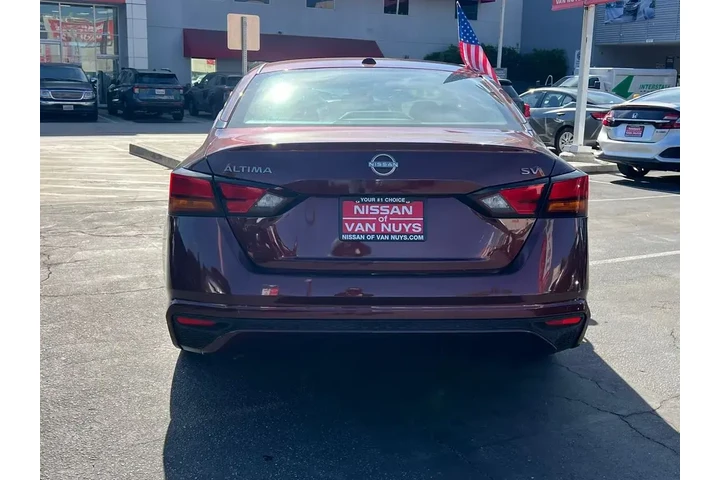 $18998 : Nissan Altima 2023 2.5 SV 4d image 4