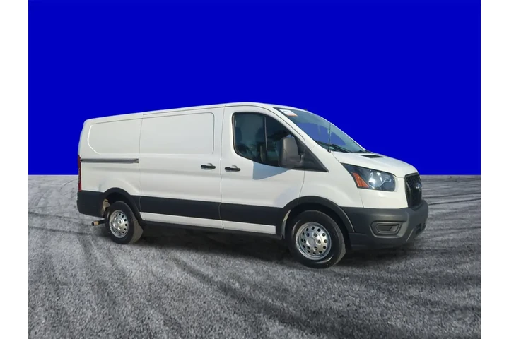 $37816 : Ford Transit 2022 AWD 150 3d image 2