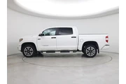 $38998 : Toyota Tundra 2018 4x4 SR5 4 thumbnail