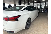$21272 : Nissan Altima 2022 2.5 SR 4d thumbnail