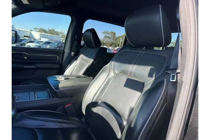 $26499 : Ram 1500 2019 4x4 Limited 4d image 8