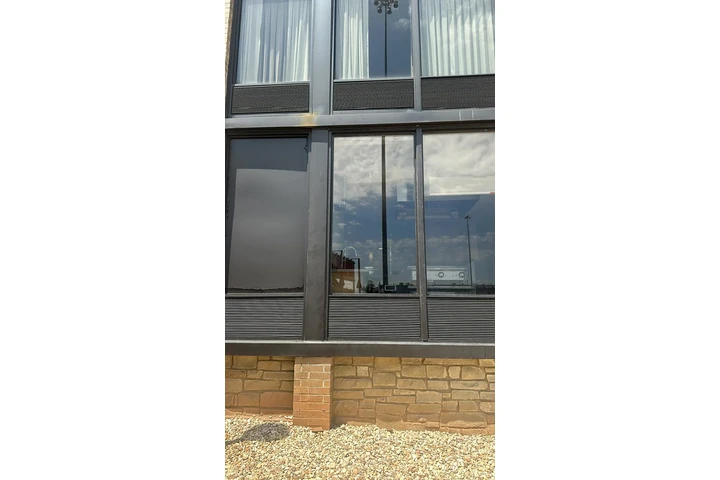 Multiserviceglass image 5