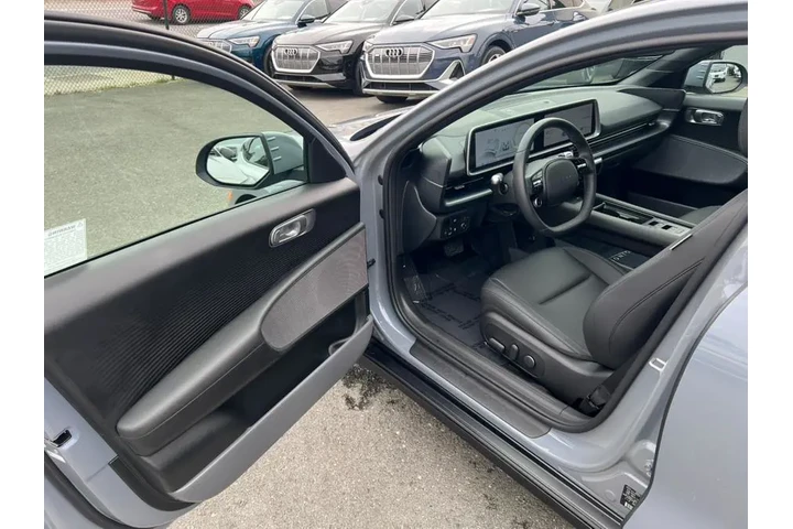 $27200 : 2023 IONIQ 6 SEL AWD image 9