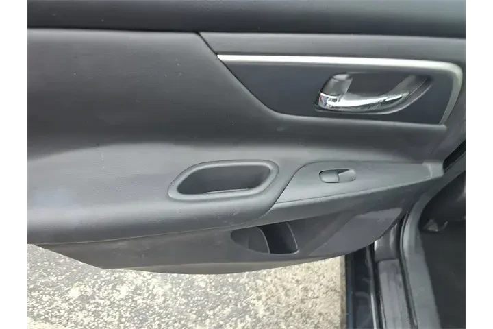 $5990 : Nissan Altima 2015 2.5 S 4dr image 9