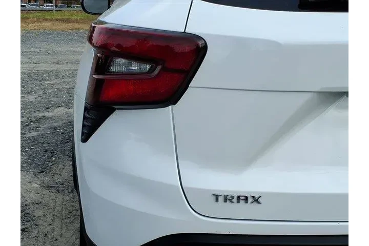 $19650 : Chevrolet Trax 2024 LS 4dr C image 7