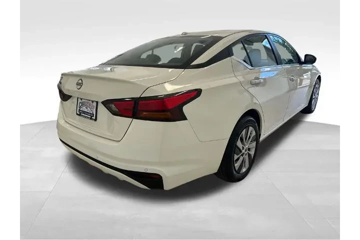 $22916 : Nissan Altima 2025 2.5 S 4dr image 7