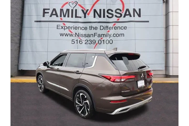 $23310 : Mitsubishi Outlander 2022 AW image 6