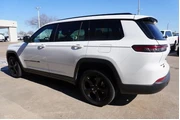 $28488 : Jeep Grand Cherokee L 2023 4 thumbnail
