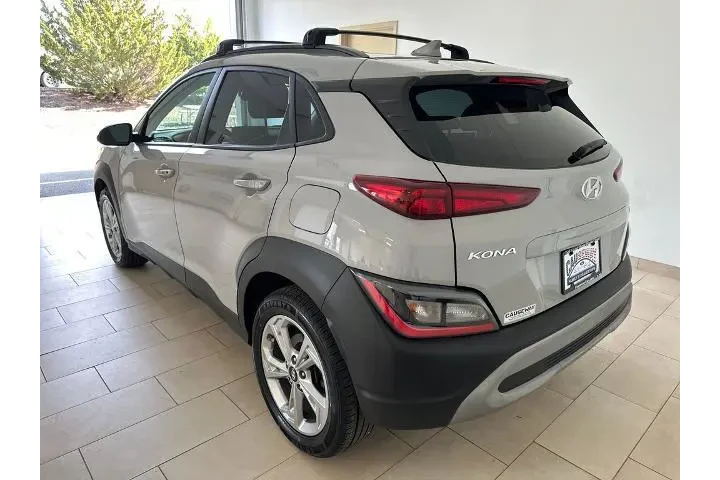 $19988 : Hyundai KONA 2023 AWD SEL 4d image 5