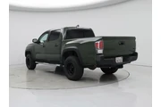 $36998 : Toyota Tacoma 2021 4x4 TRD O thumbnail