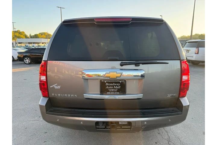 $7980 : 2012 Suburban 4WD 4dr 1500 LT image 3