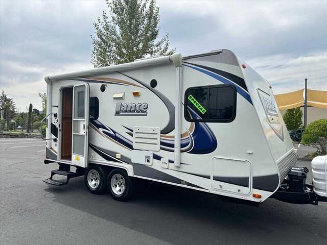 $14900 : 2011 Lance 1685 image 1