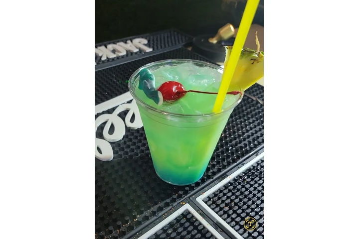 FIESTA BARTENDER image 9