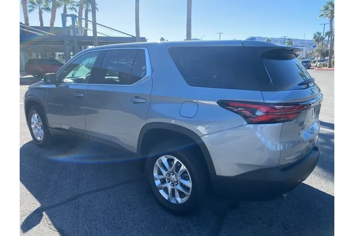 $27485 : Chevrolet Traverse 2023 LS 4 image 7