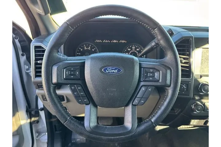 $30786 : Ford F-150 2019 4x4 XLT 4dr image 9