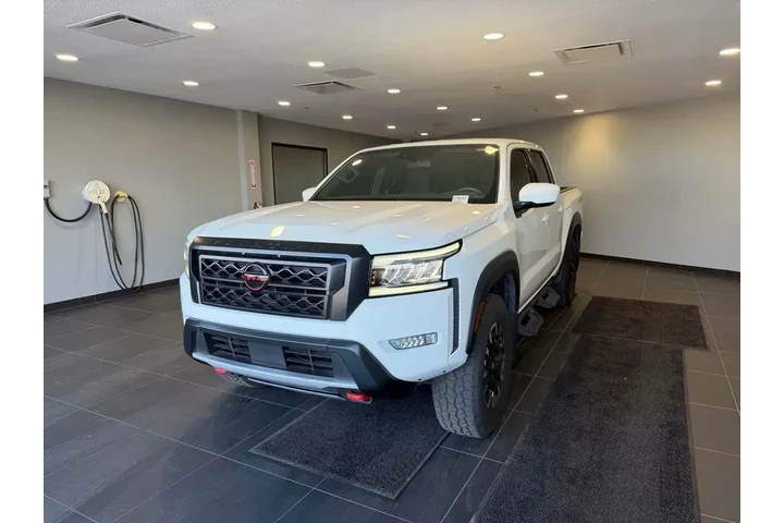 $38984 : Nissan Frontier 2023 4x4 PRO image 1