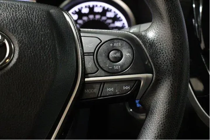 $27998 : Toyota Camry 2024 LE 4dr Sed image 10