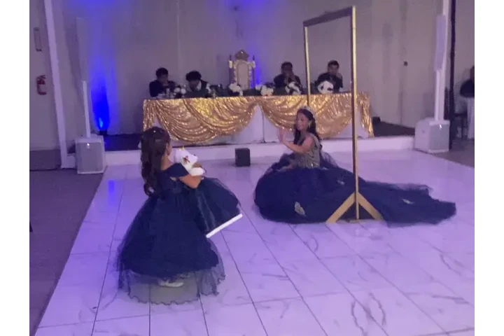 My1516 Valdés y Bailes image 3