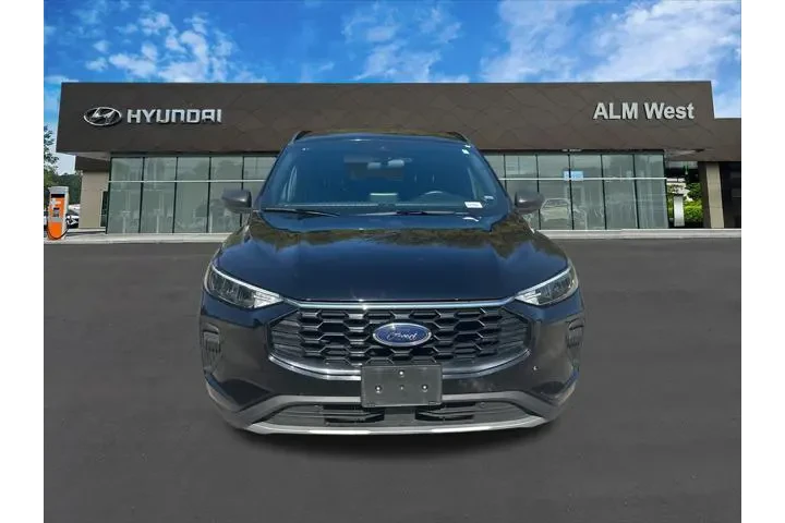 $20720 : Ford Escape 2025 ST-Line 4dr image 2