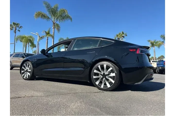 $31972 : Tesla Model 3 2024 4dr Sedan image 4
