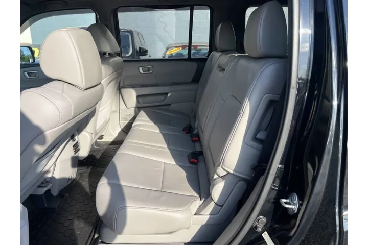 $8900 : 2014 Pilot EX-L w/DVD image 8