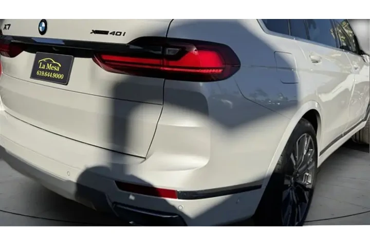 $30991 : 2019 X7 xDrive40i image 6
