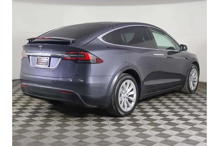 $23193 : Tesla Model X 2017 AWD 75D 4 image 10