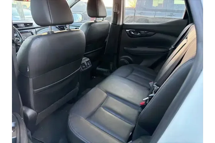 $14988 : Nissan Rogue Sport 2017 S 4d image 4