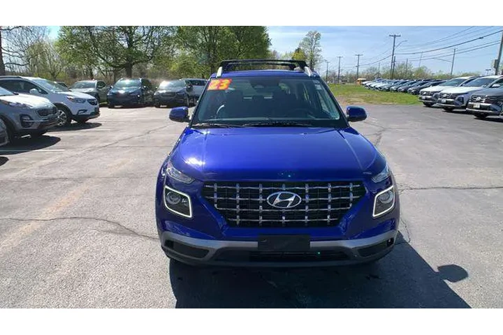$18385 : Hyundai VENUE 2023 Limited 4 image 8