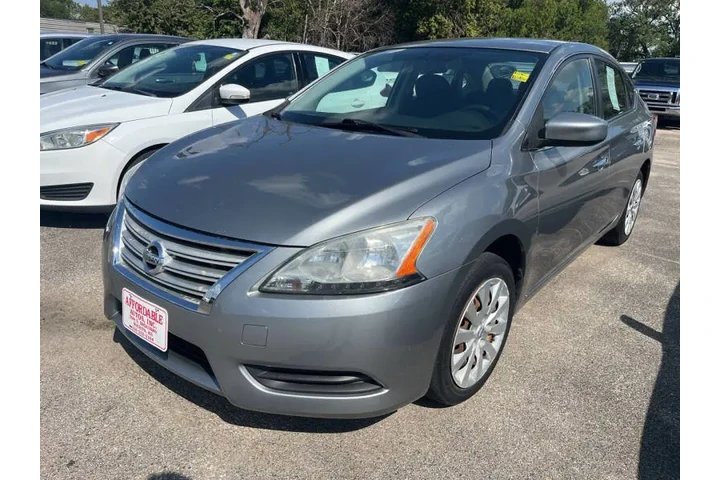 2014 Sentra SV image 1