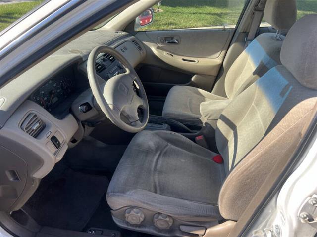 $5000 : 2002 Accord LX image 9