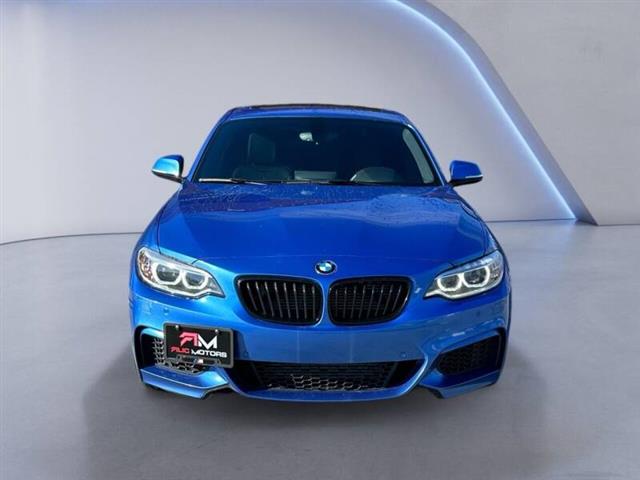 $27985 : 2016 BMW 2 Series M235i image 9