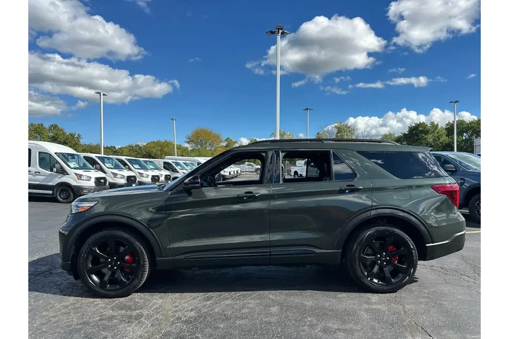 $36990 : Ford Explorer 2022 AWD ST 4d image 5
